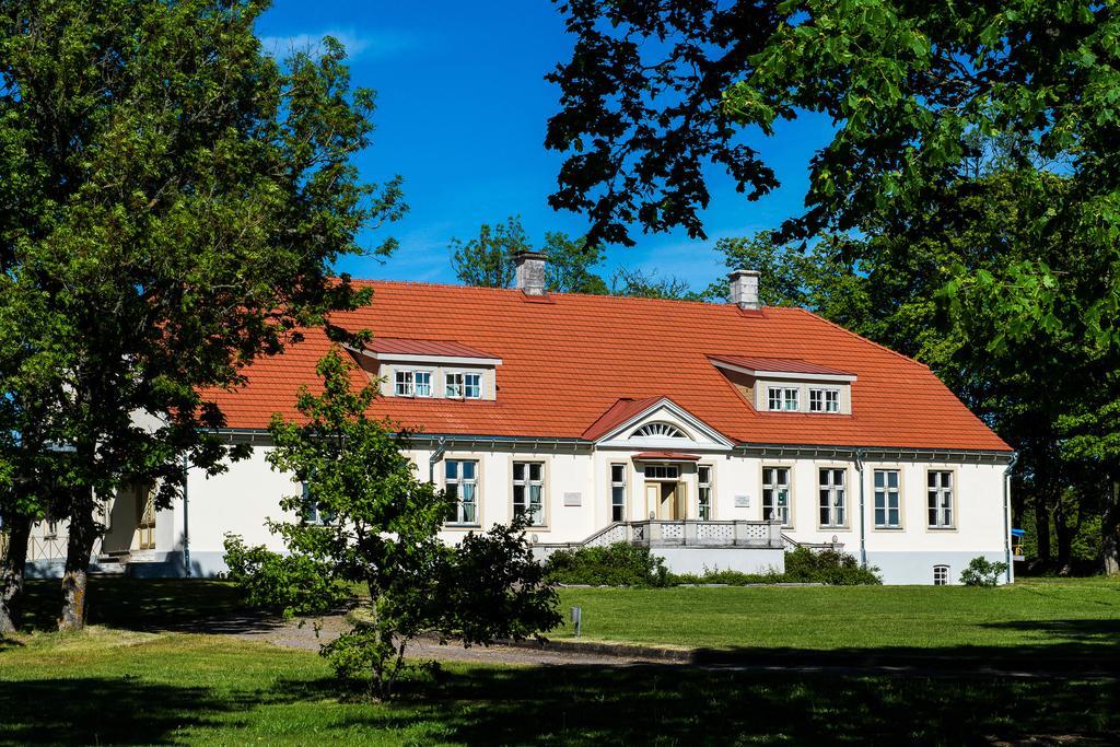 Loona Manor Guesthouse Kihelkonna Dış mekan fotoğraf